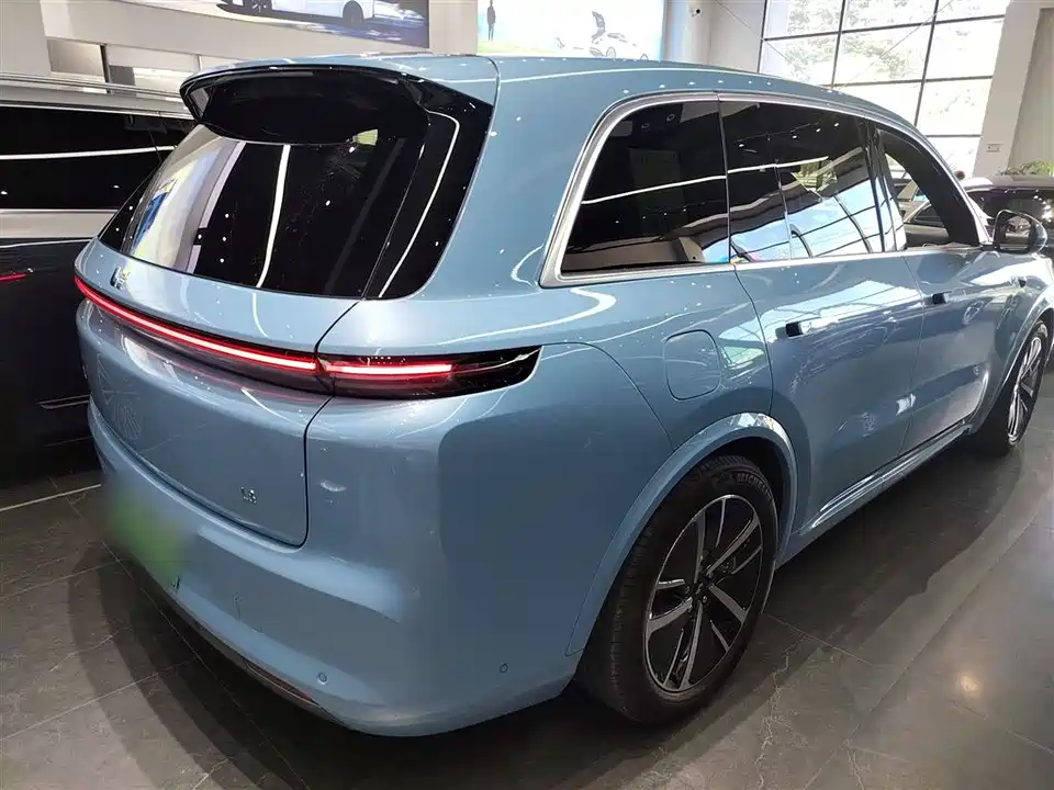 Li Auto Ideal L8