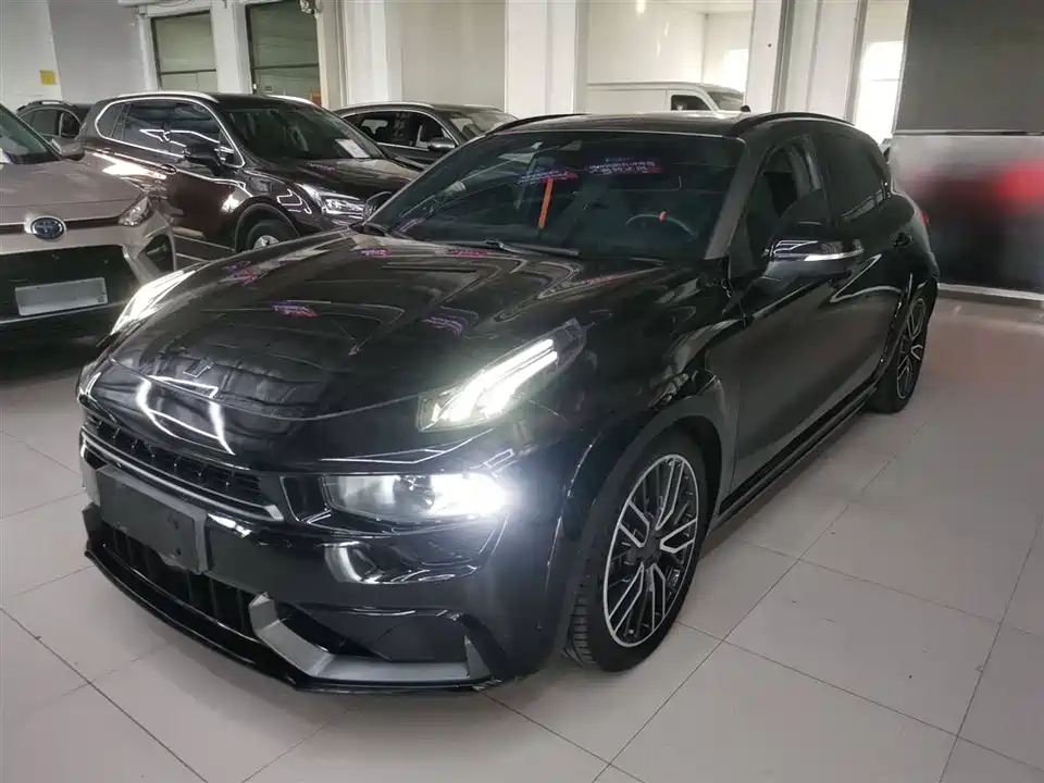 Lynk & Co 02 Hatchback