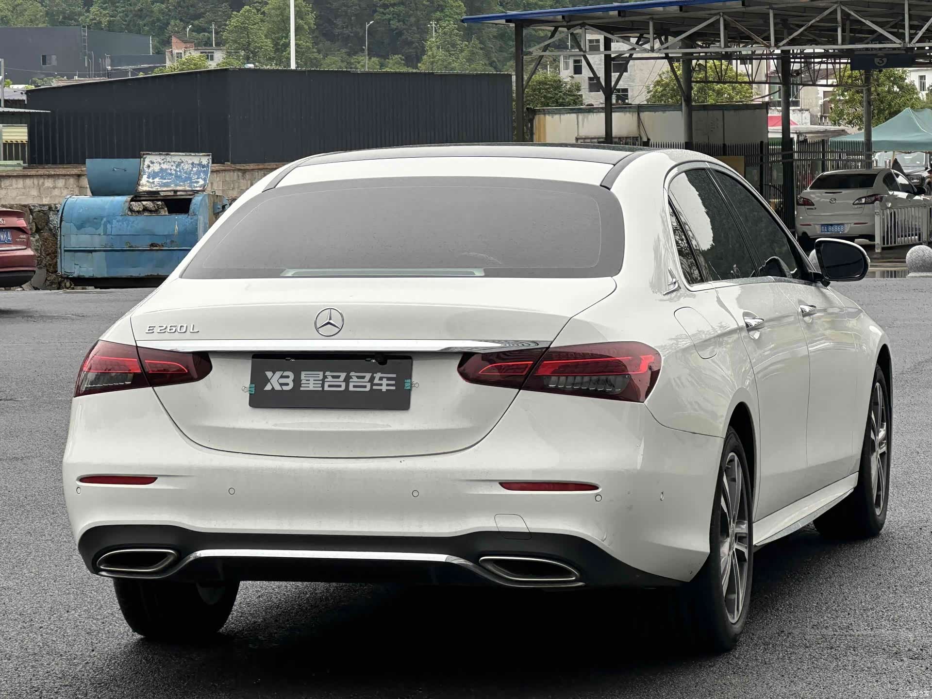 Mercedes-Benz E-Class, 2023 16