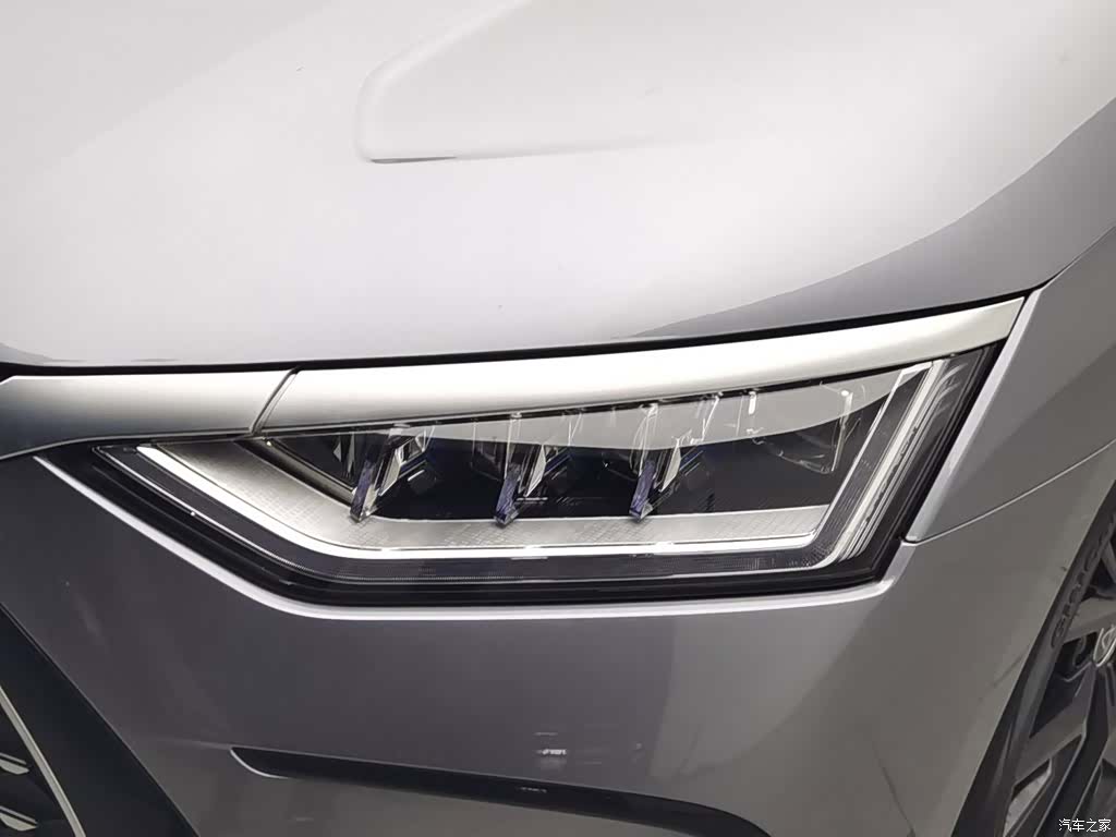 BYD Han, 2023 7