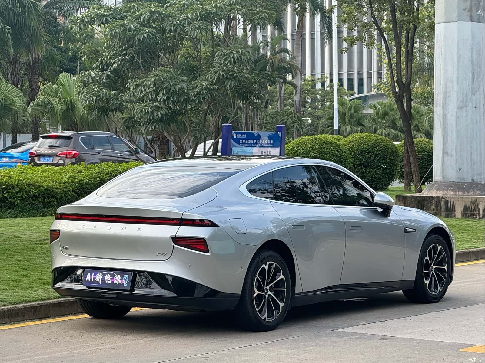 Xpeng P7, 2021 4