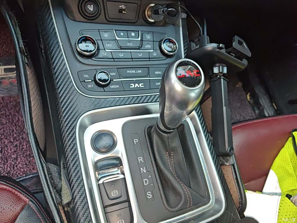JAC S7, 2017 15