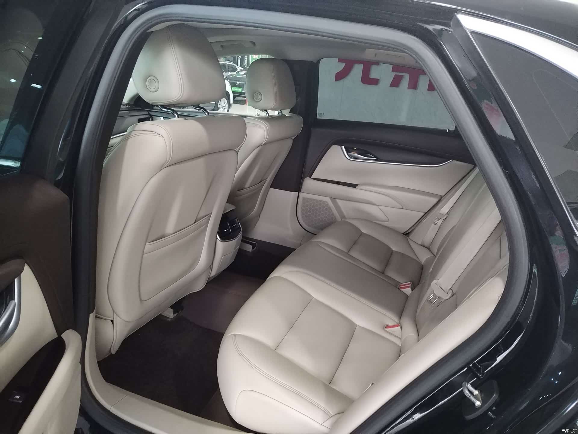 Cadillac XTS, 2017 7