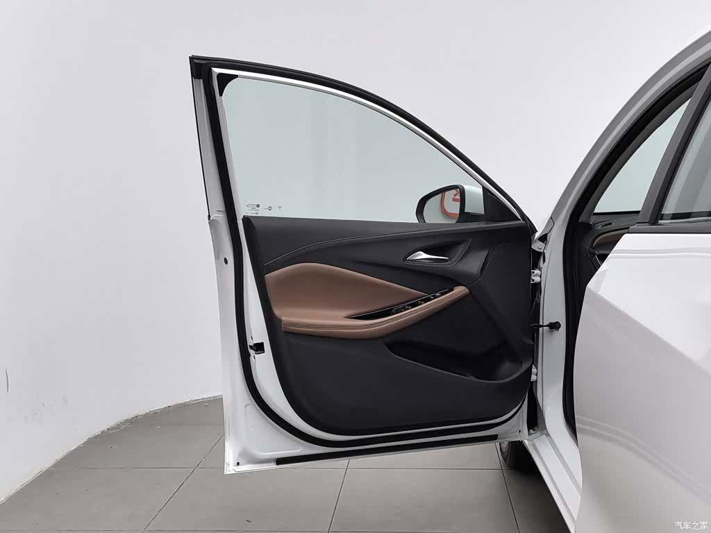 Buick Verano, 2022 8
