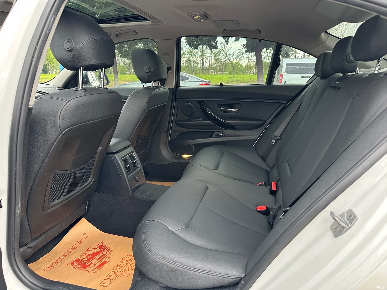 BMW 3 Series, 2017 11