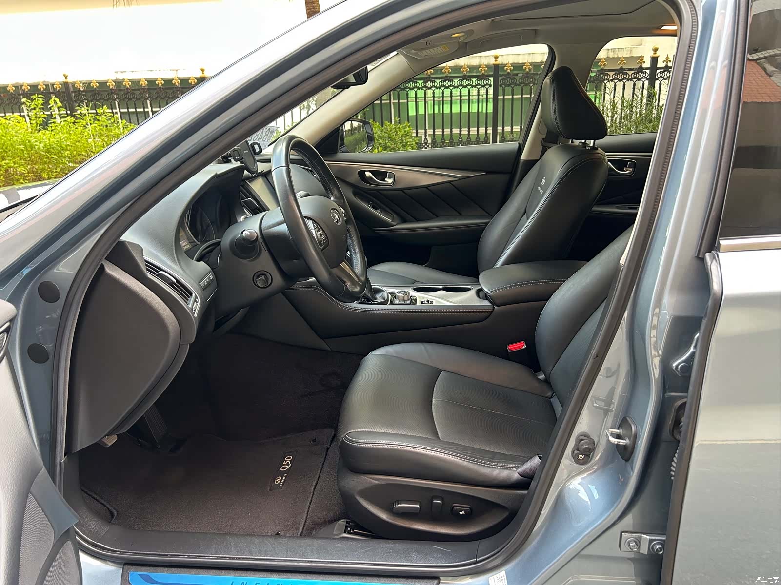 Infiniti Q50, 2014 9