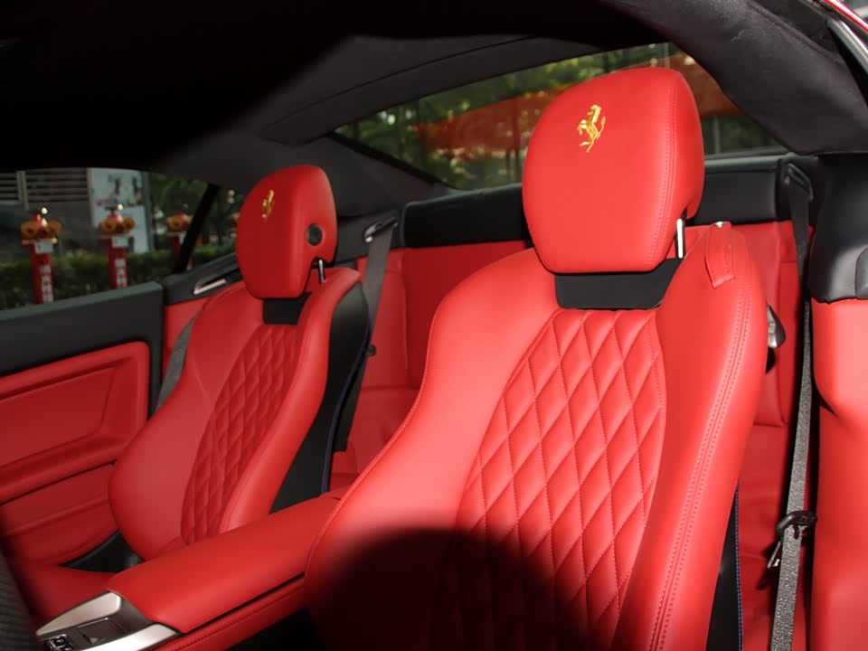 Ferrari California T