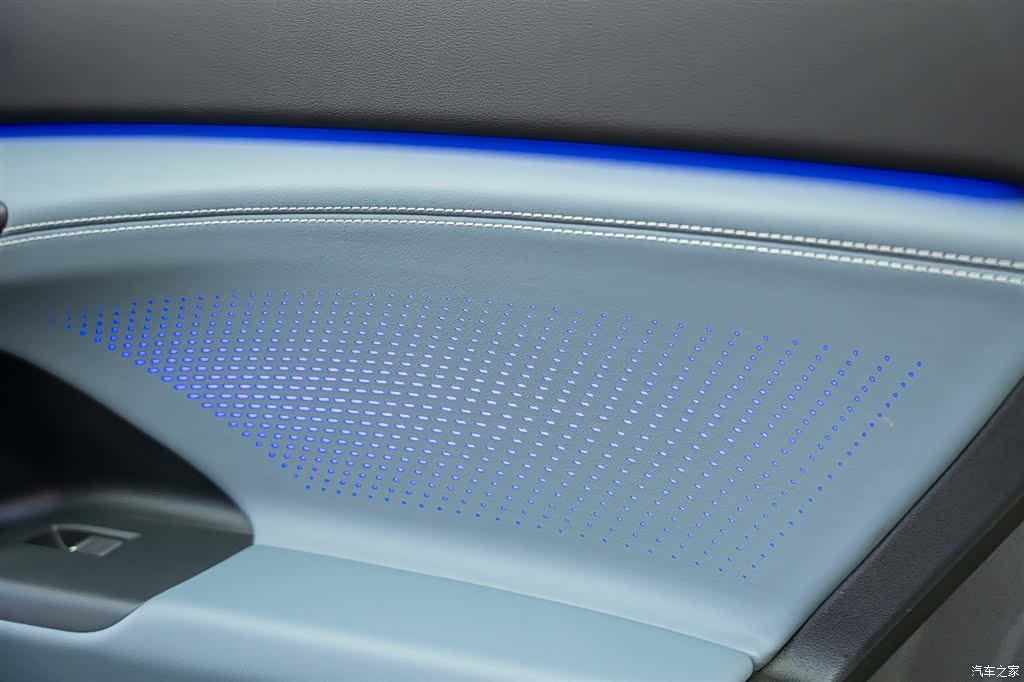 Audi e-tron, 2025 24