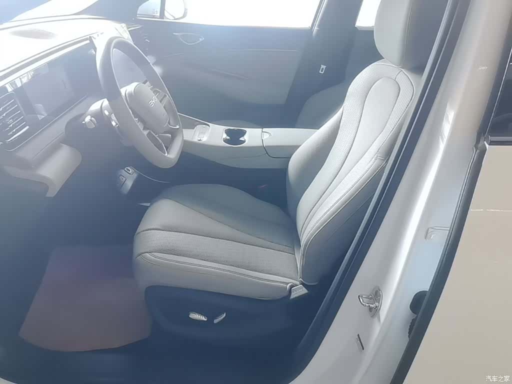 BYD HiAce, 2025 15