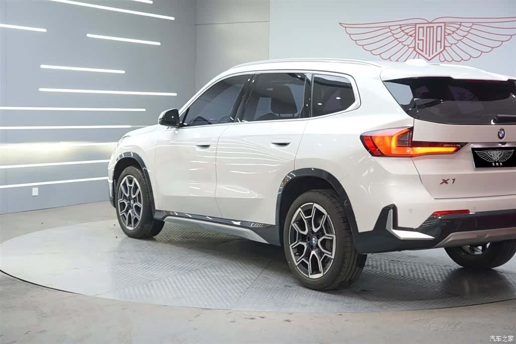 BMW X1, 2024 все фото