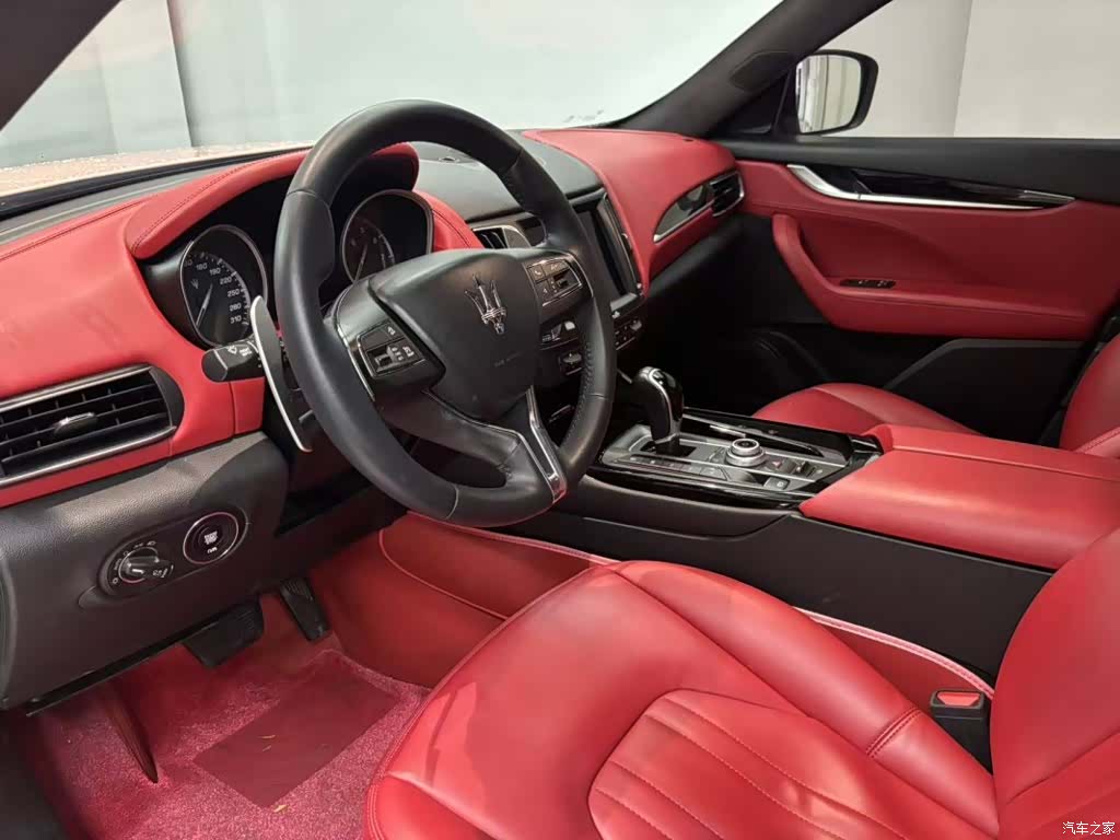 Maserati Levante, 2018 4