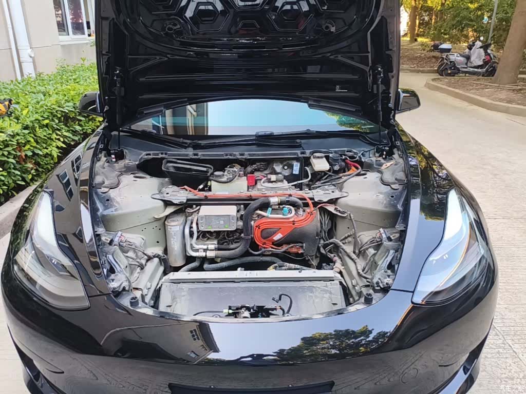 Tesla Model 3, 2022 16