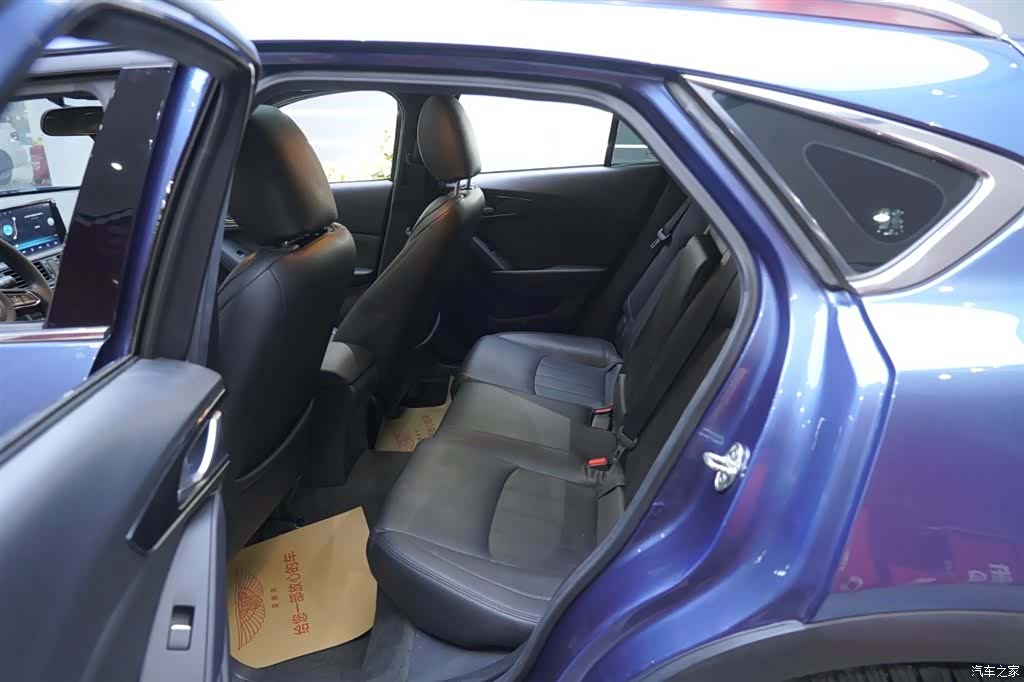 Mazda CX-4, 2020 17