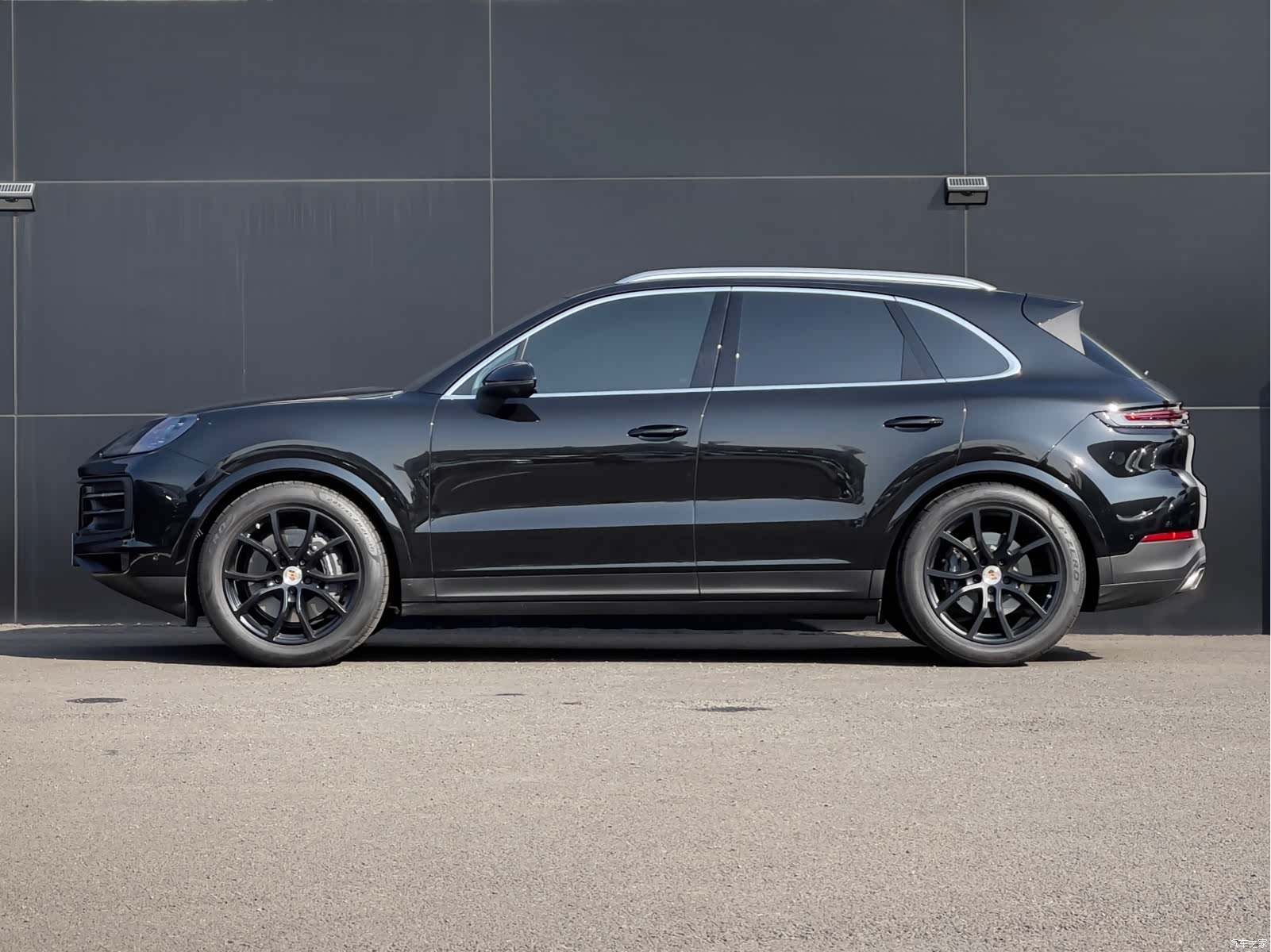 Porsche Cayenne, 2025 все фото