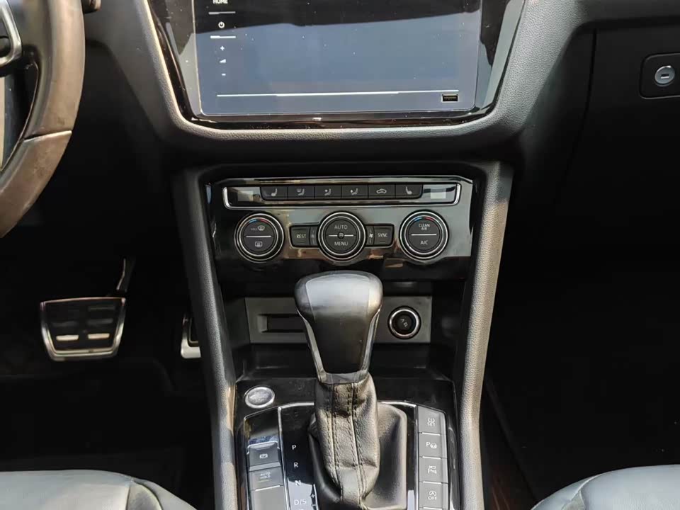 Volkswagen Tiguan L Volkswagen Tiguan L