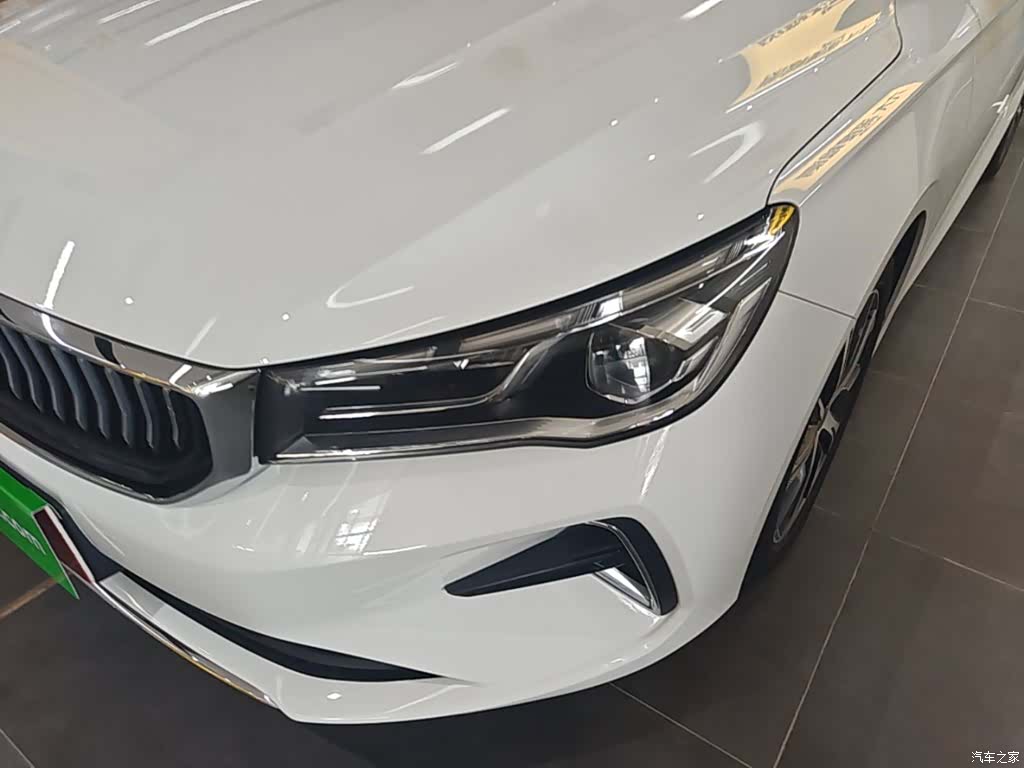 Geely Emgrand, 2022 24