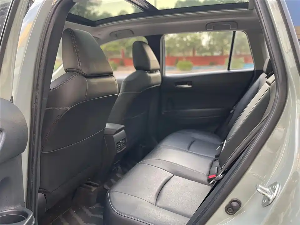 Toyota Corolla Sharp amplifier