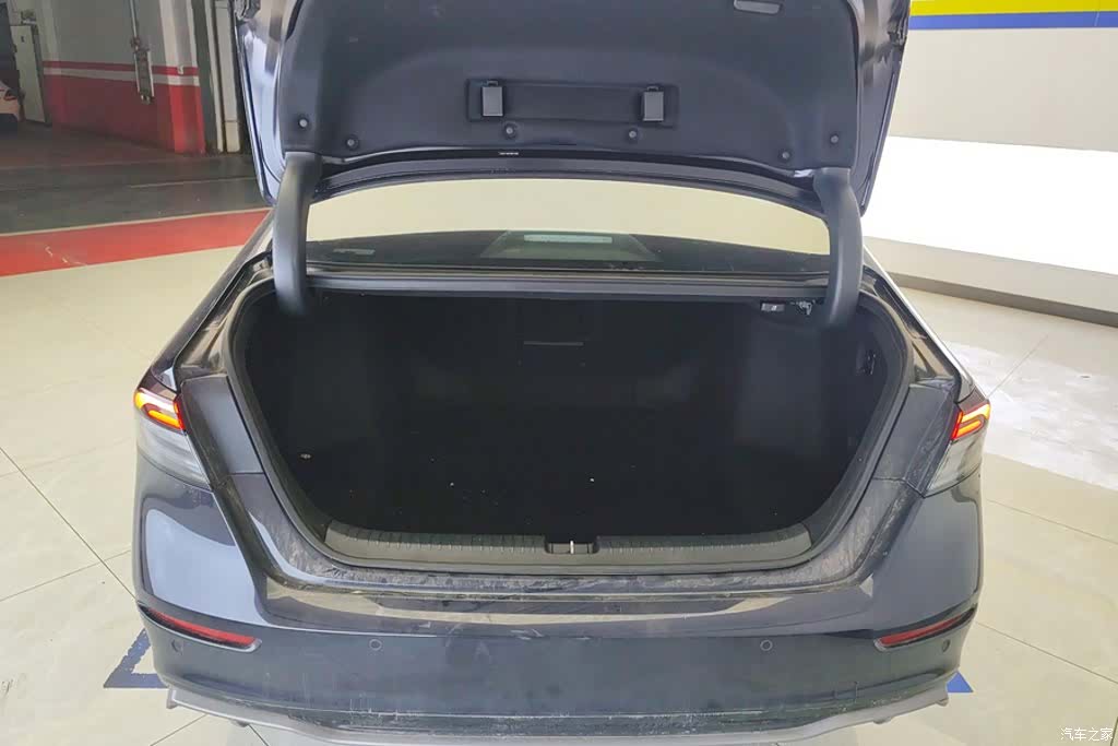 Honda Accord, 2023 4