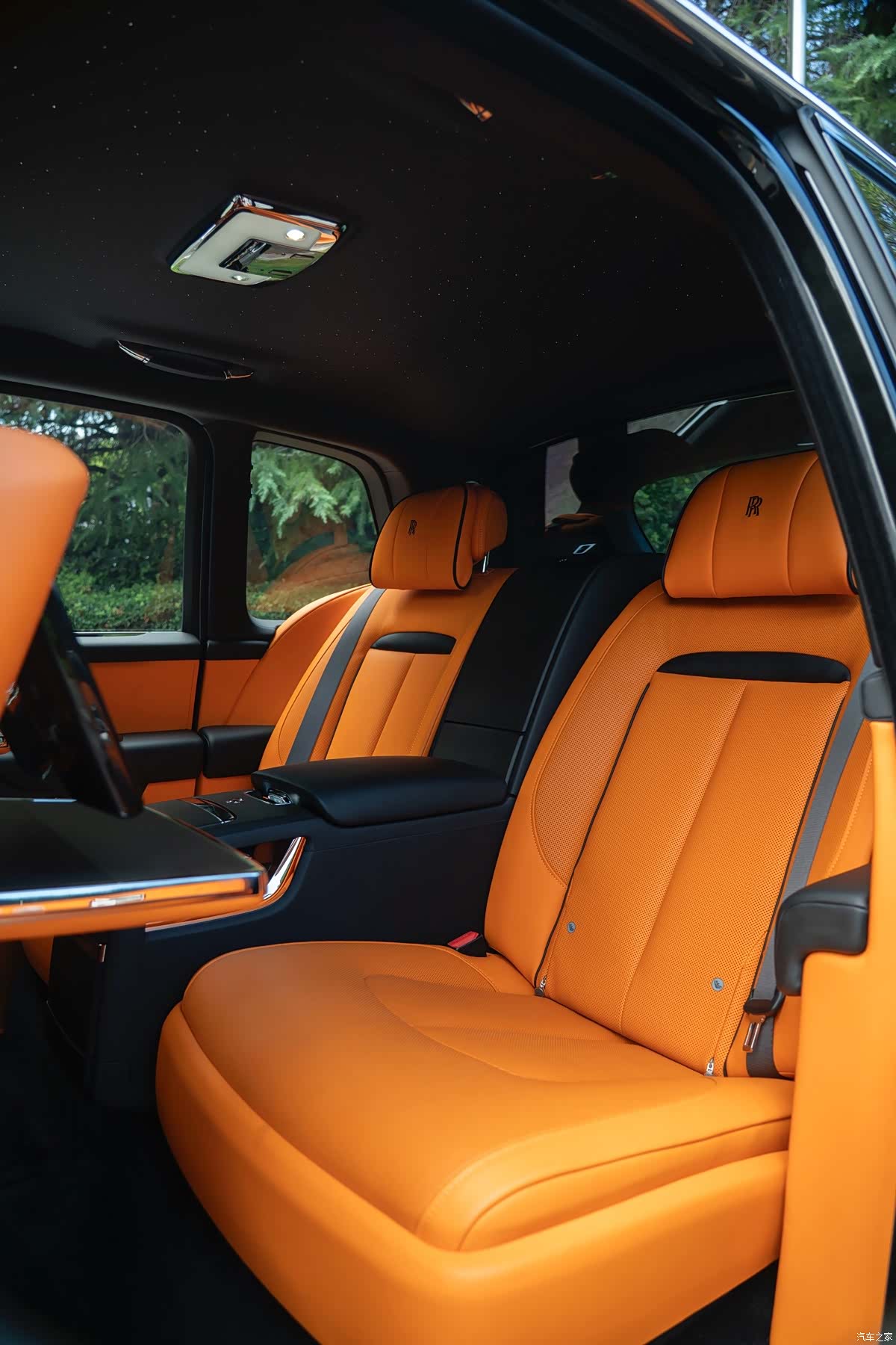 Rolls-Royce Cullinan, 2026 16