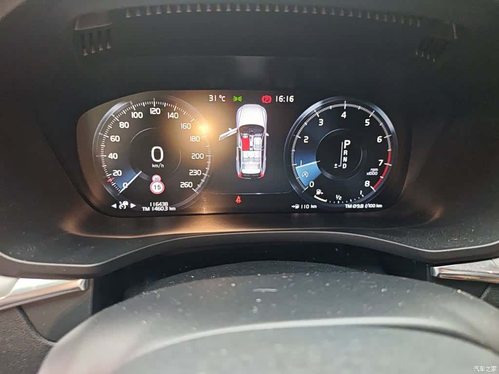 Volvo XC60, 2018 все фото