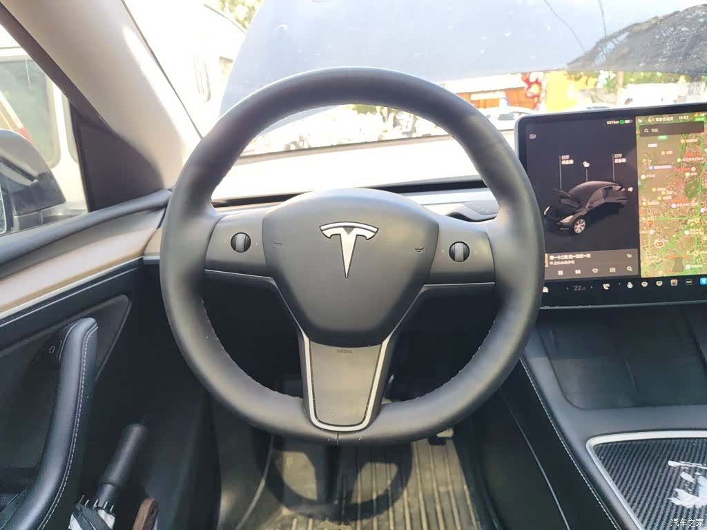 Tesla Model Y, 2022 7
