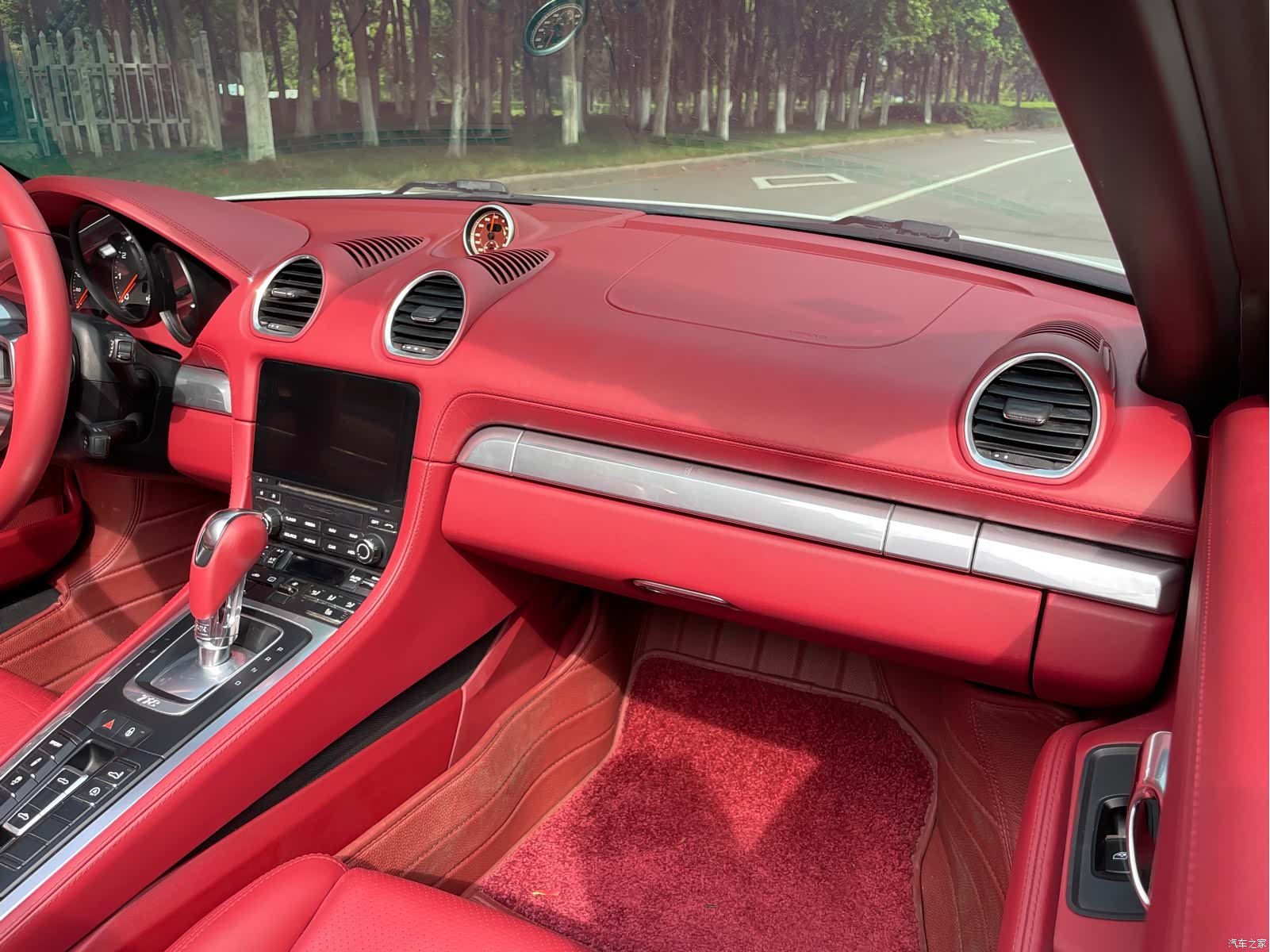 Porsche Boxster, 2017 18
