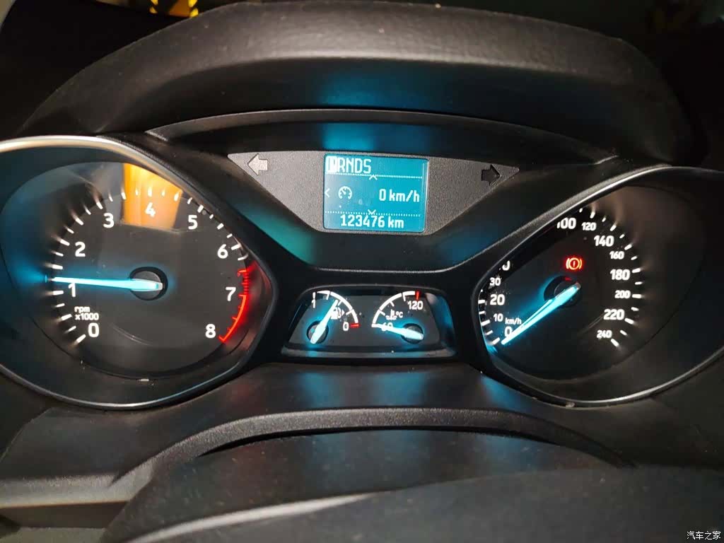 Ford Kuga, 2016 8
