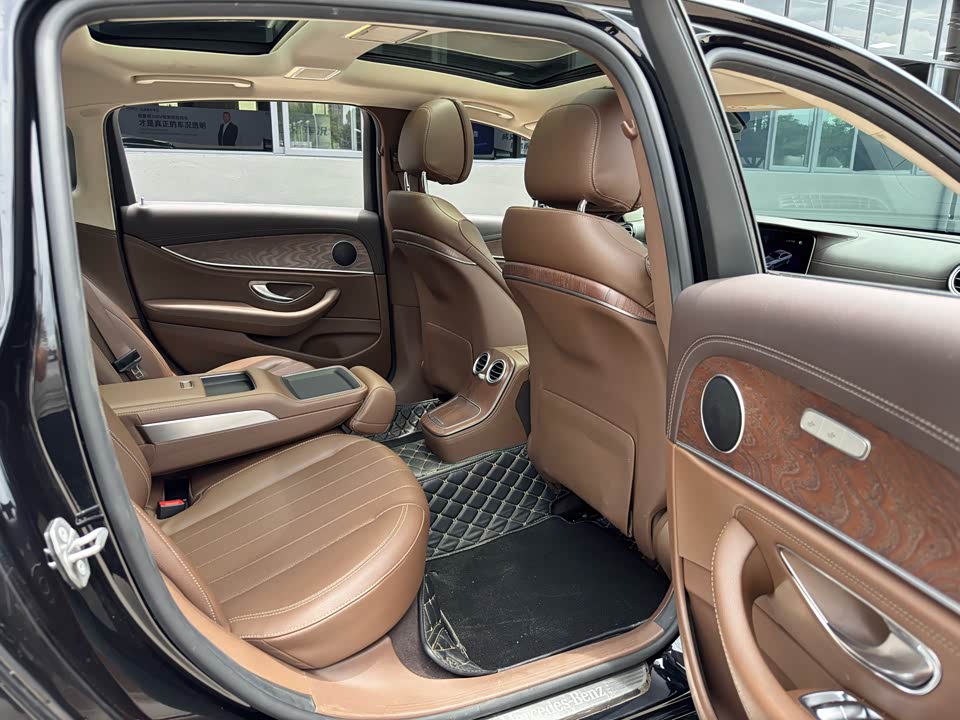 Mercedes-Benz E-class Mercedes-Benz E-class