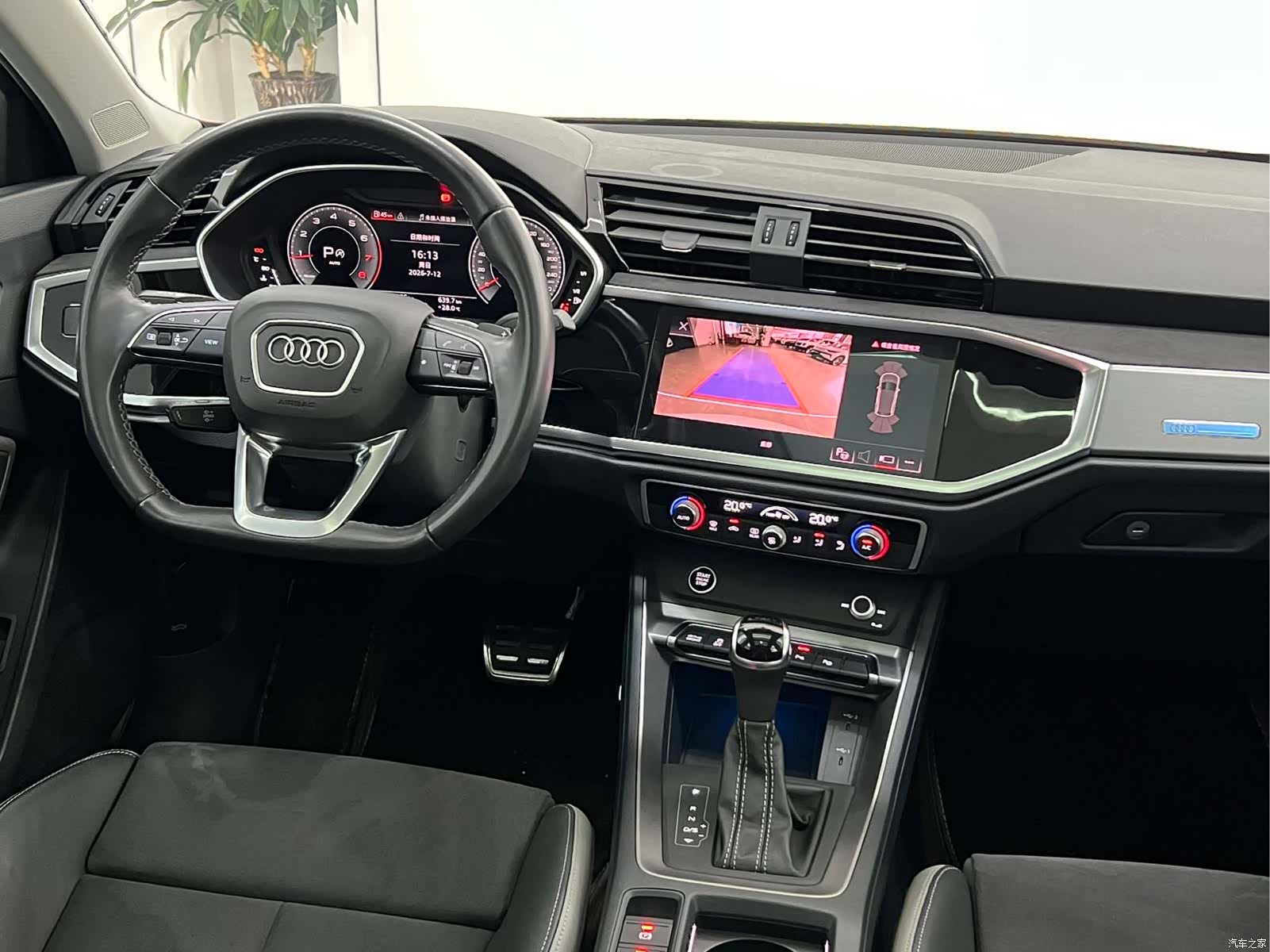 Audi Q3, 2022 14