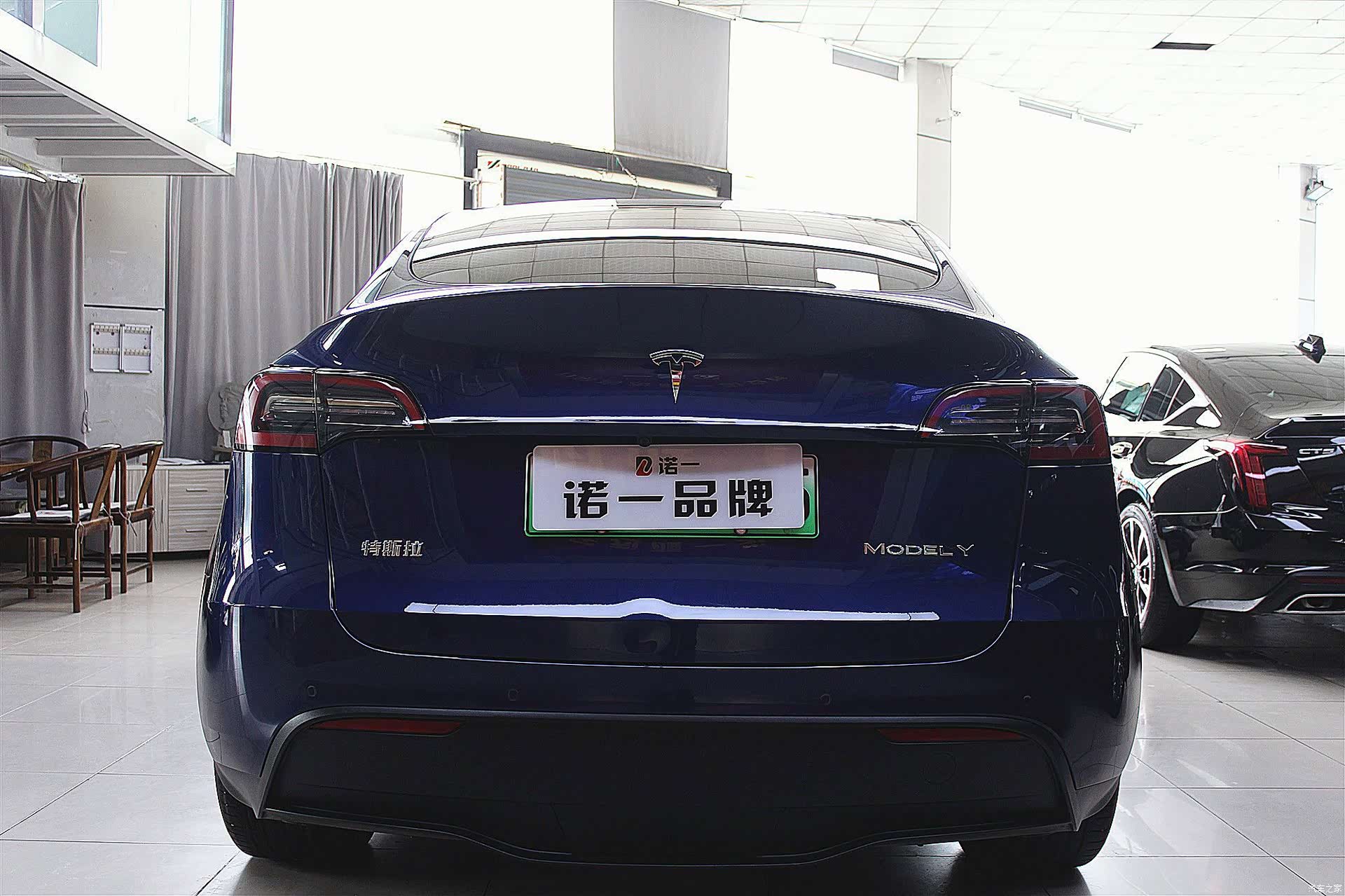 Tesla Model Y, 2022 3