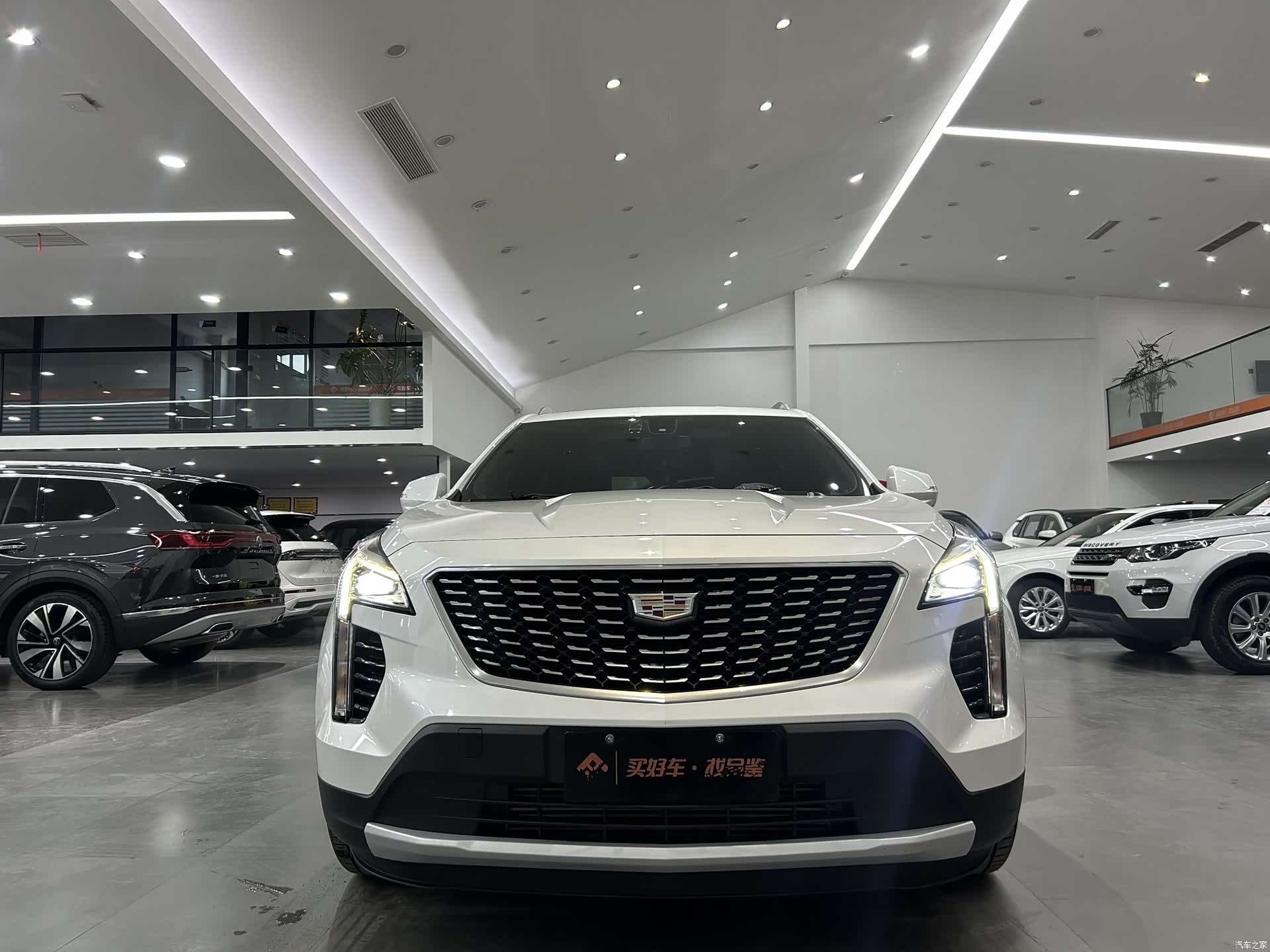 Cadillac XT4, 2021 все фото