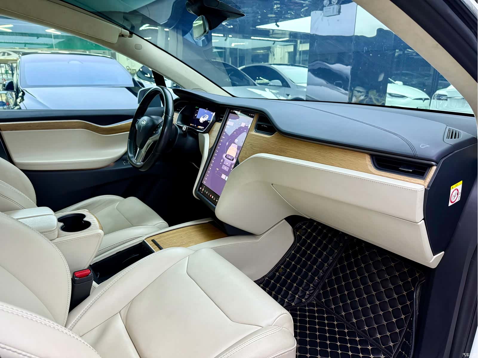 Tesla Model X, 2018 12