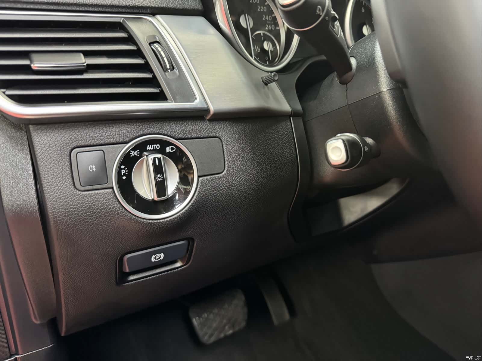 Mercedes-Benz M-Class, 2015 17
