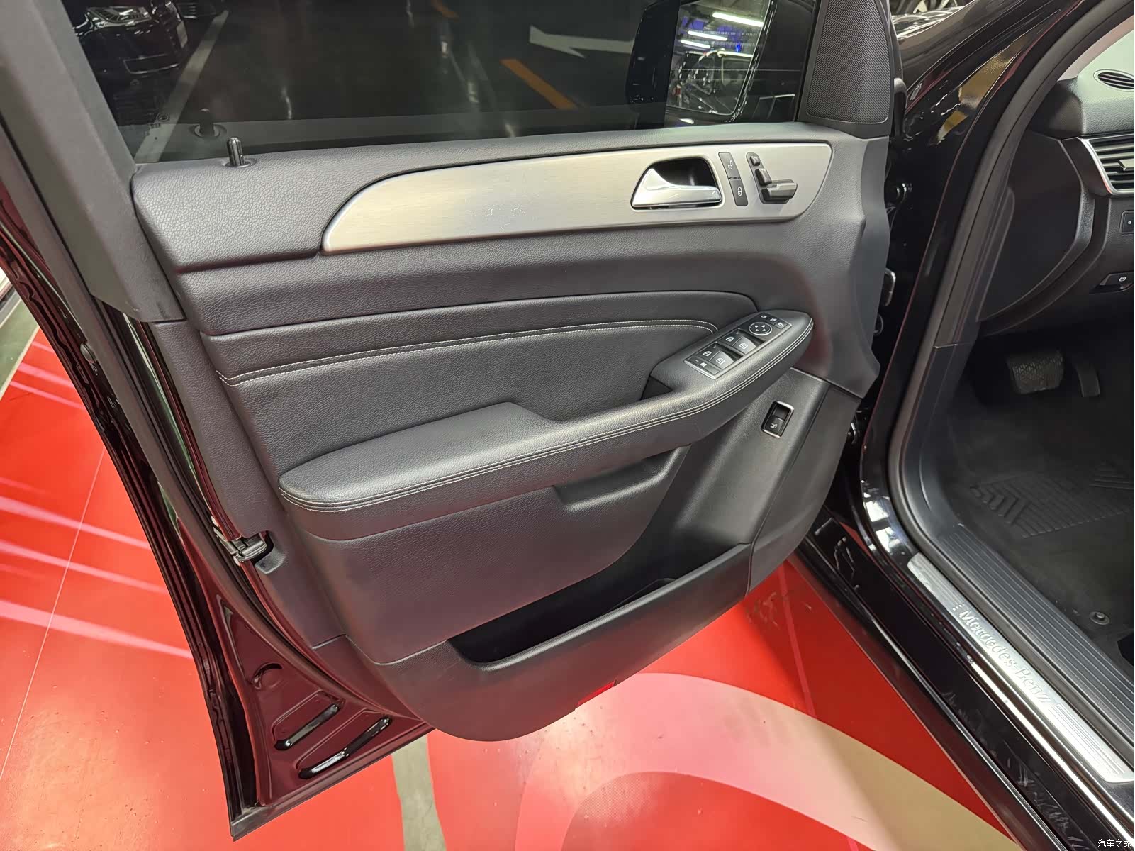 Mercedes-Benz M-Class, 2015 18