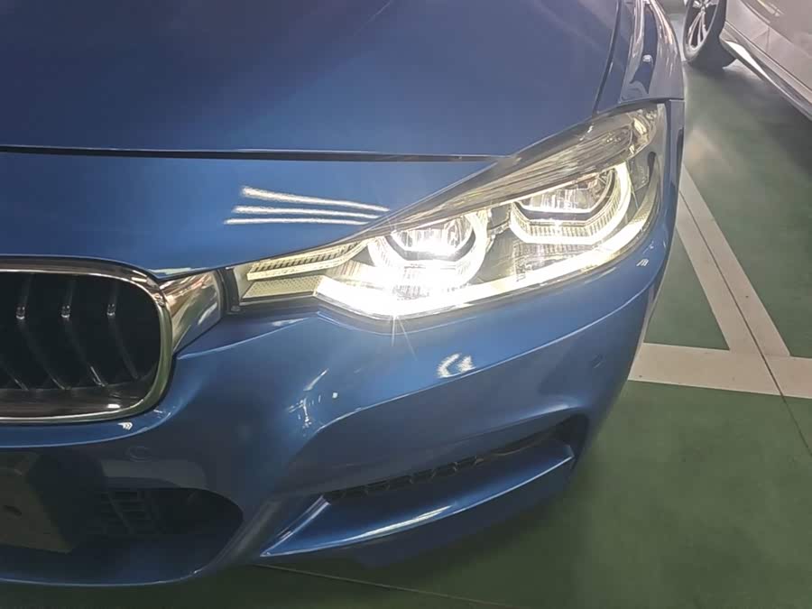 BMW 3 Series 2019, фото 23