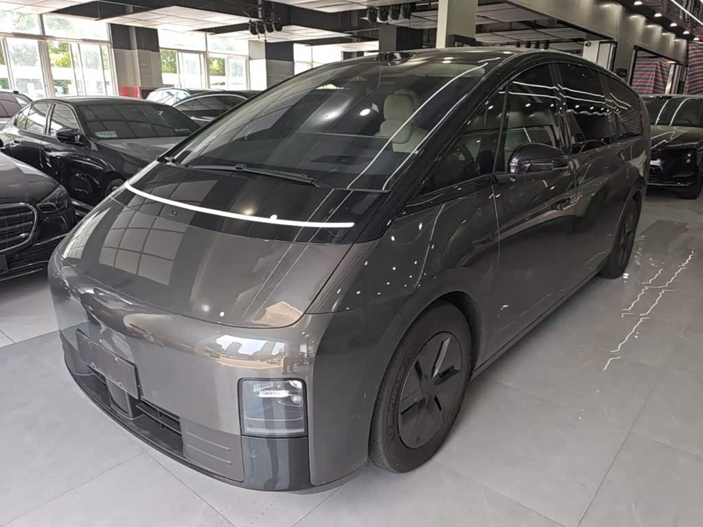 Li Auto MEGA