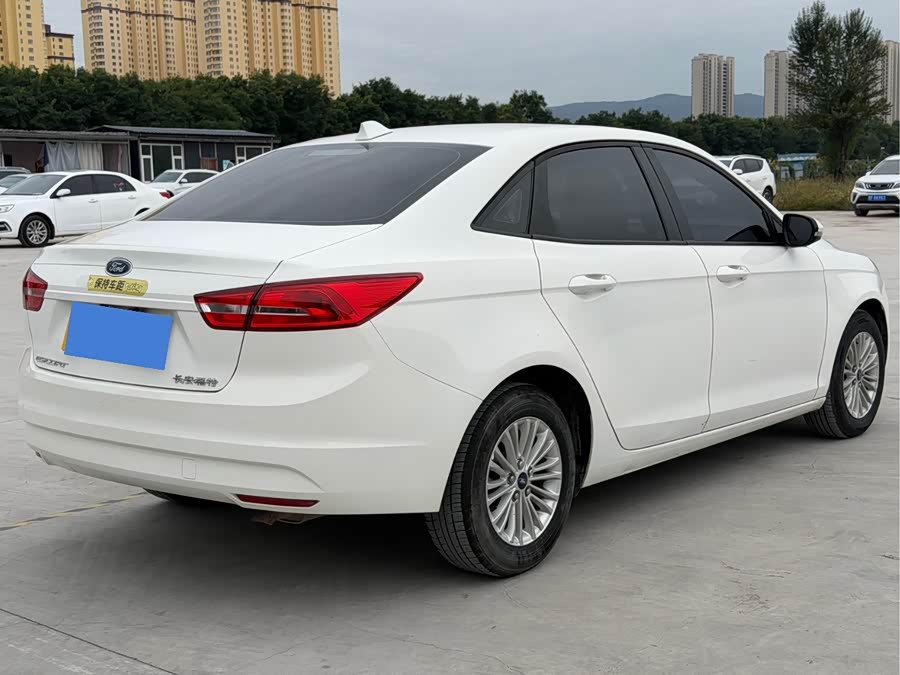 Ford Focus 2017, фото 17
