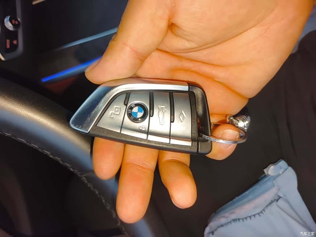 BMW X5, 2023 9