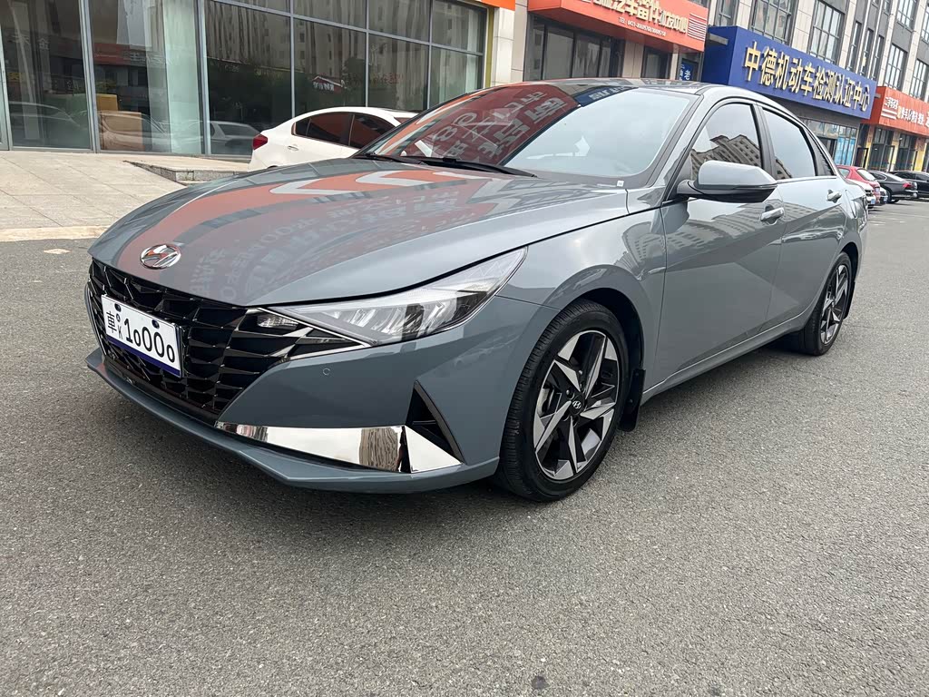 Hyundai Elantra