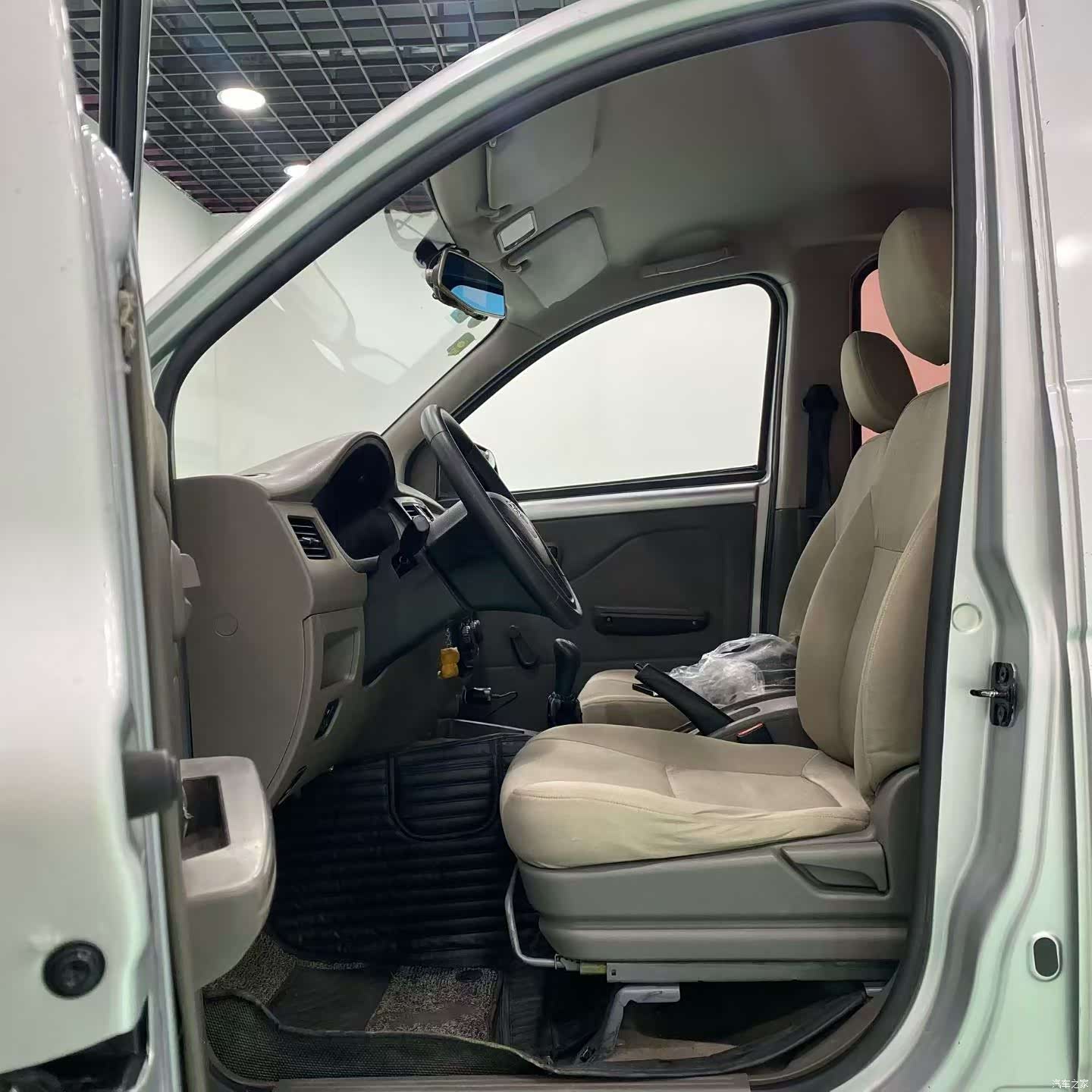 Wuling V, 2016 4