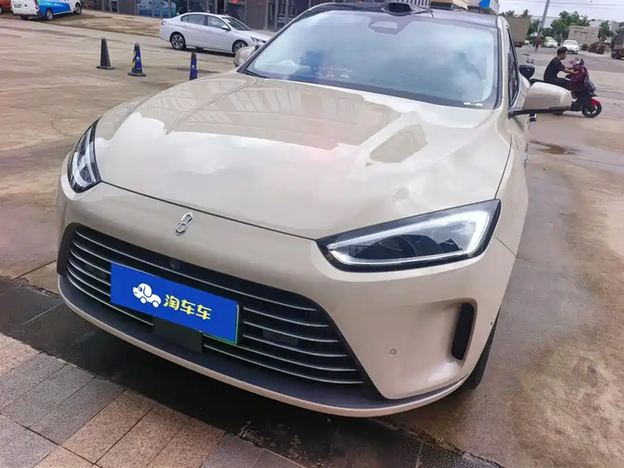 AITO Ask the world M5