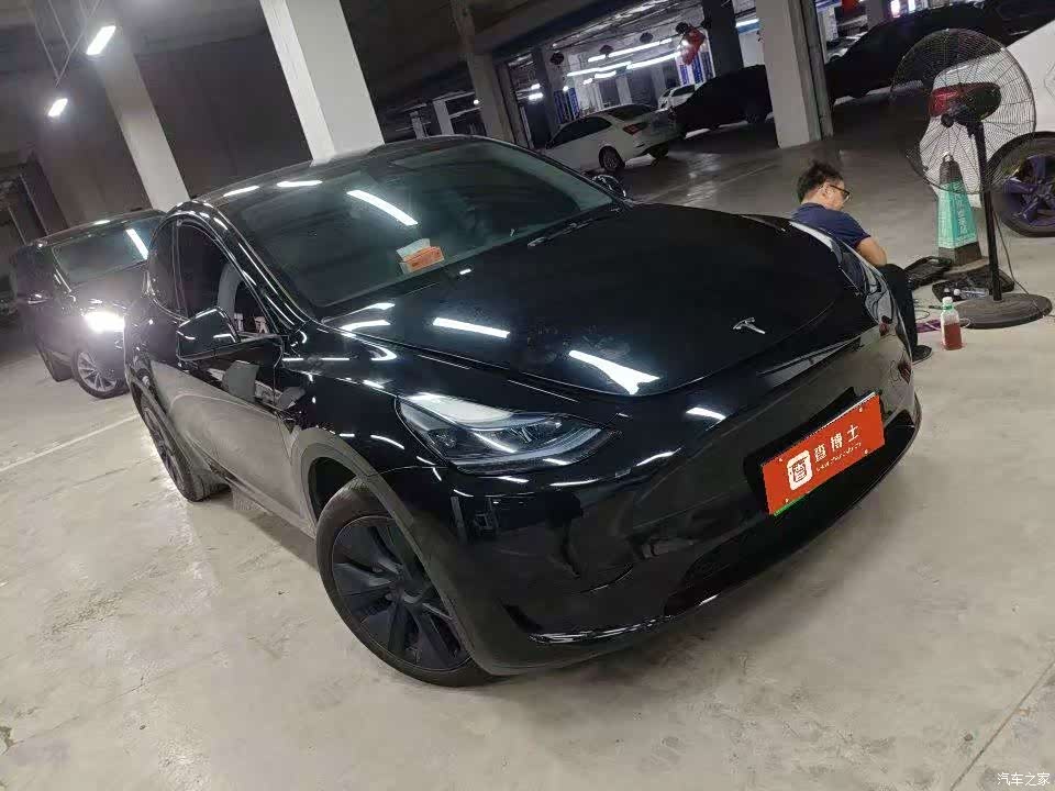 Tesla Model Y, 2024 2