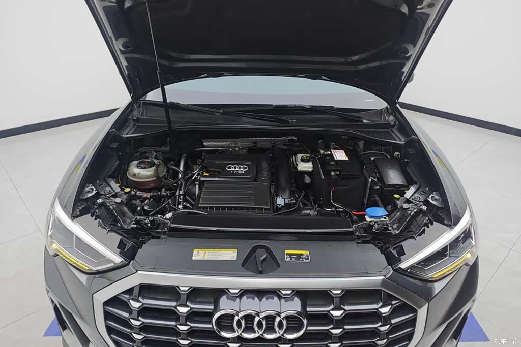 Audi Q3, 2019 10