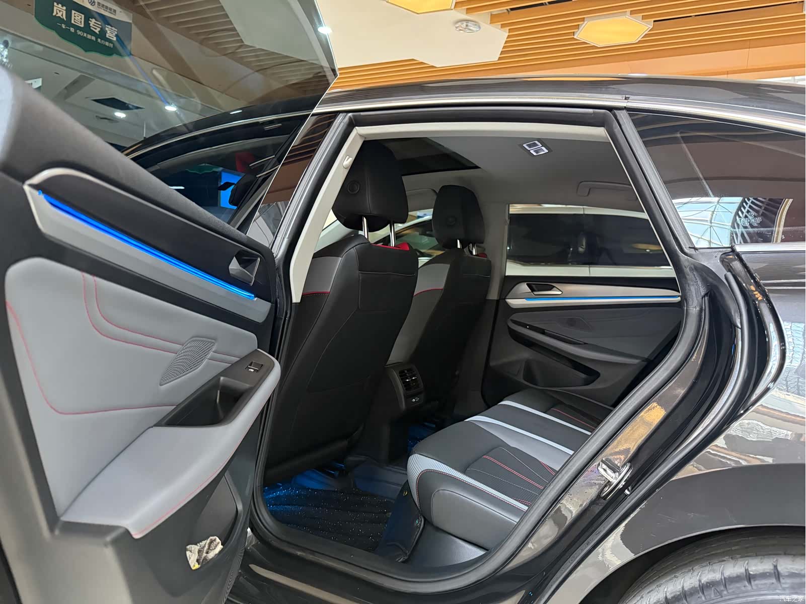 Volkswagen Lamando, 2023 9
