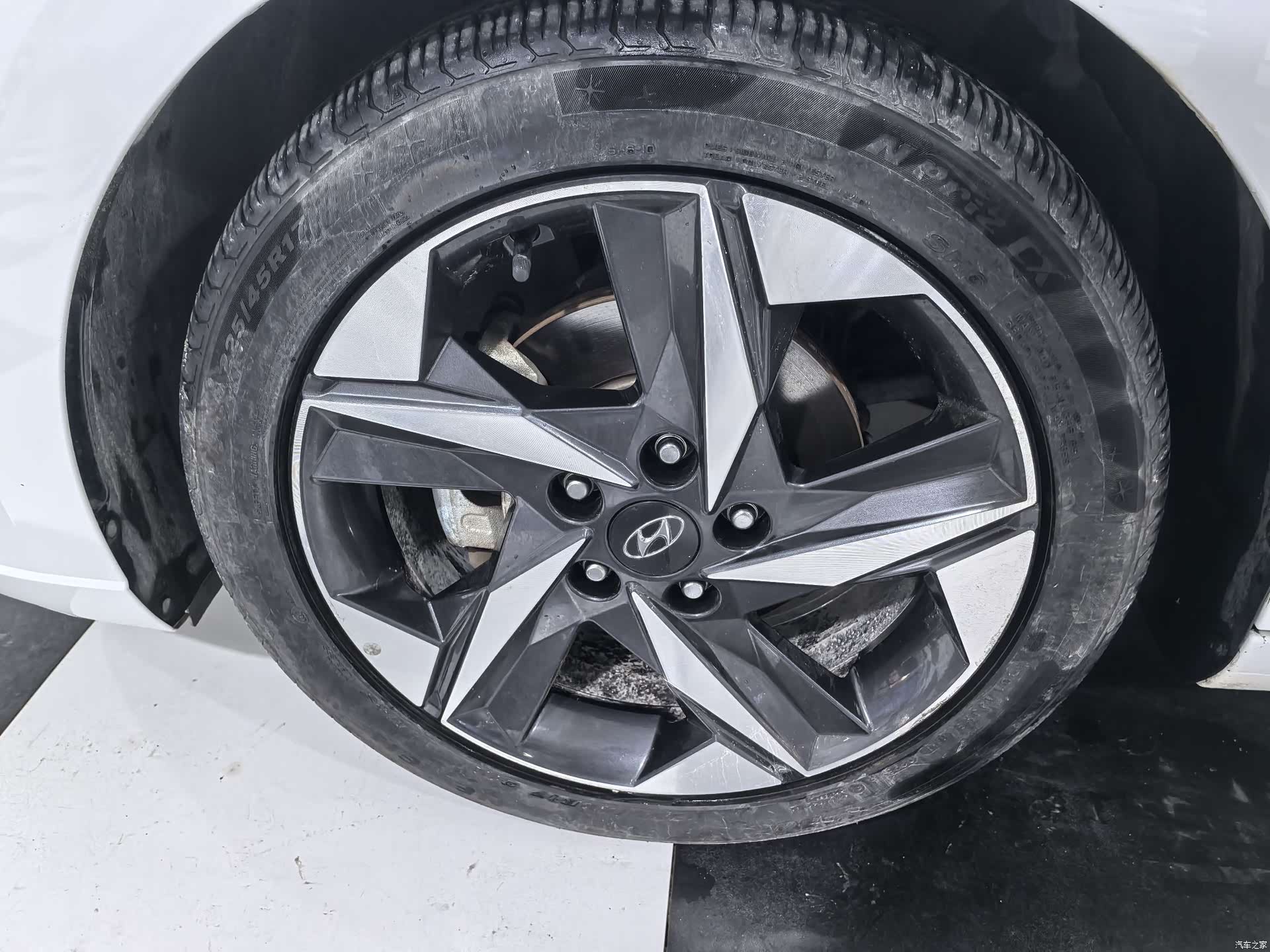 Hyundai Elantra, 2022 9