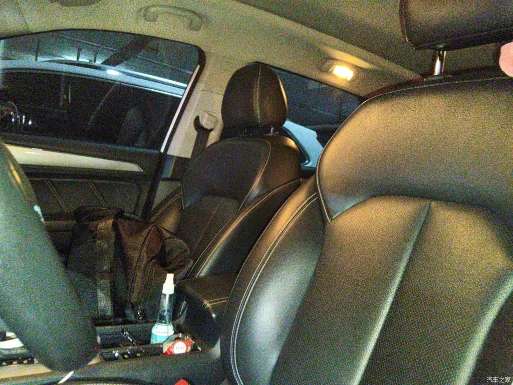 Roewe RX5, 2016 12