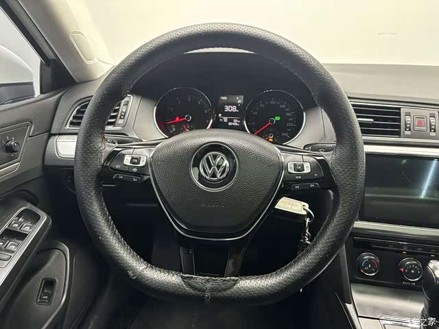Volkswagen Lamando, 2016 6