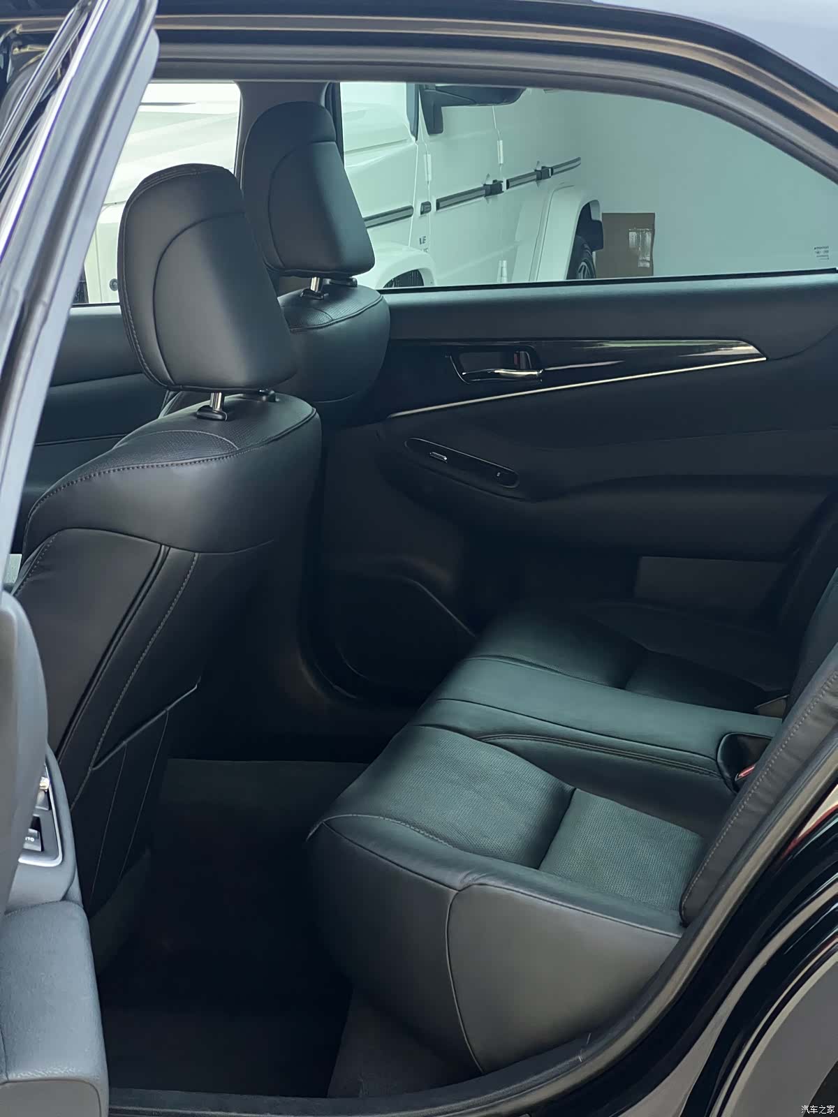 Toyota Crown, 2016 21