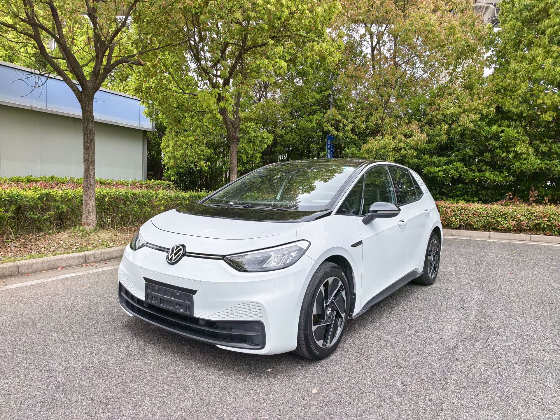 Volkswagen ID.3, 2023 1