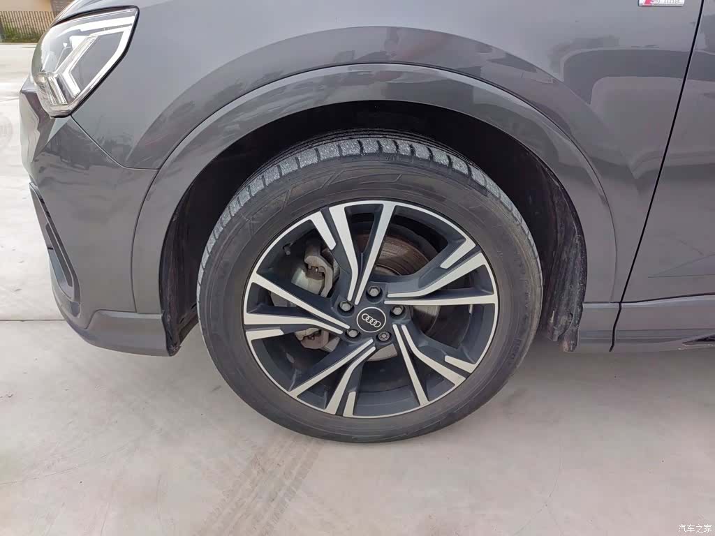 Audi Q3, 2023 25